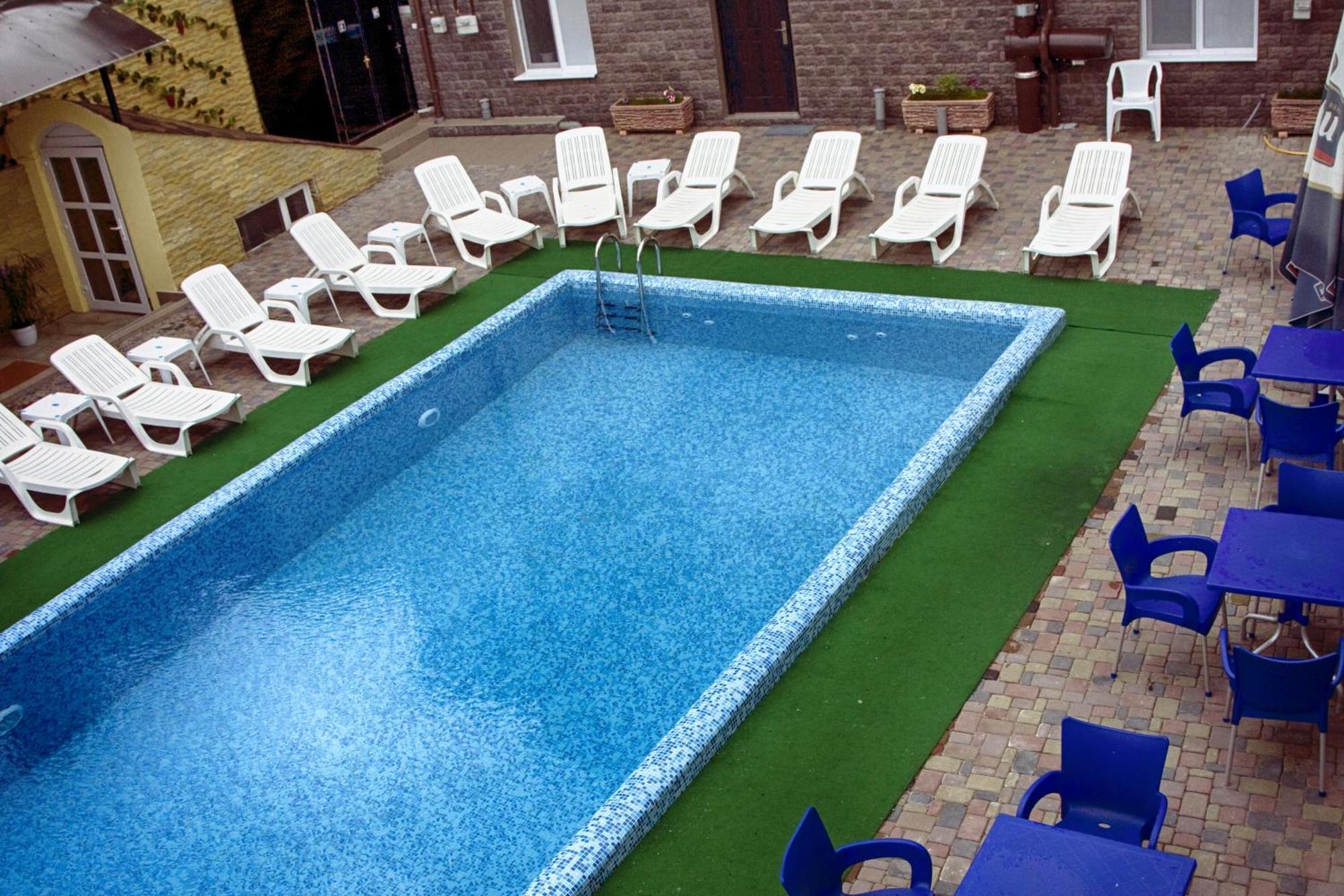 Lolo Hotel Кишинев Екстериор снимка